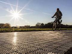 Mit dem Fahrrad über Solartechnik flitzen