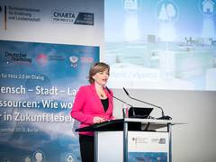 Erfolgreicher Auftakt der Veranstaltungsreihe „Charta für Holz 2.0 im Dialog“