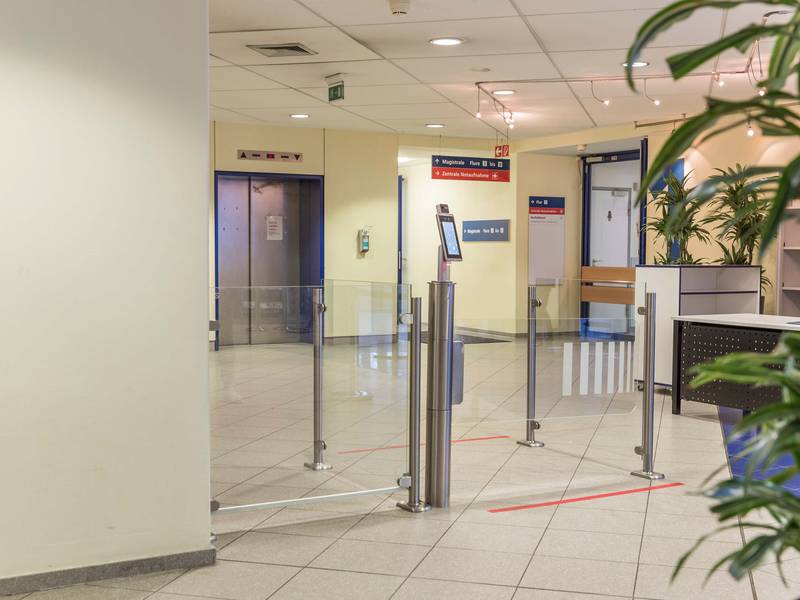 Klinikum Herford vertraut für verlässlichen Infektionsschutz auf Galaxyport Protect von Wanzl