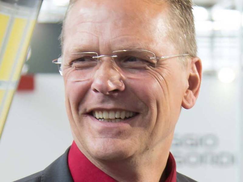 Dönges unterstützt den DFV
