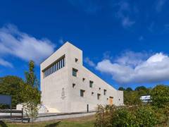 Kirchenbau aus Leichtbeton - Skulpturaler Baukörper in Pliezhausen