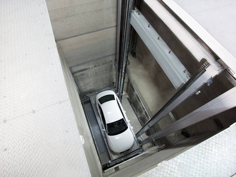 Automatisch parken vor dem Flanieren in Madrid