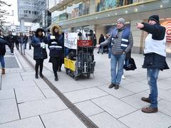Tee und Decken für Obdachlose