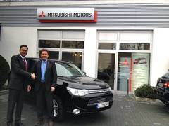Mitsubishi Plug-in Hybrid Outlander: Neuer eDienstwagen für BEM-Präsident Sigl