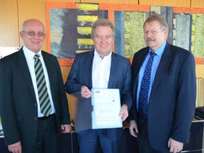 HyFab-Projekt: Brennstoffzellen für Fahrzeuge seriennah produzieren: ZSW etabliert Forschungsfabrik