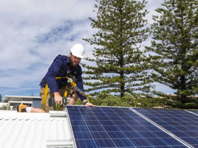 Mit regionalen Netzwerken mehr Sonnenenergie im Südwesten ernten