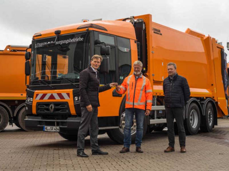 RENAULT TRUCKS übergibt D Access an die Stadt Lübeck