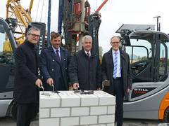 STILL und ECE legen Grundstein für neues Logistikzentrum in Hamburg