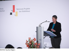 Bundesbauministerin Barbara Hendricks zeichnet Nationale Projekte des Städtebaus aus