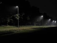 LED-Leuchten von Indal erhellen Fahrradweg bei Itzehoe