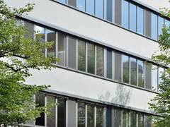 Lüftungsmaßnahmen und Sonnenschutz sorgen für ein besseres Schulklima