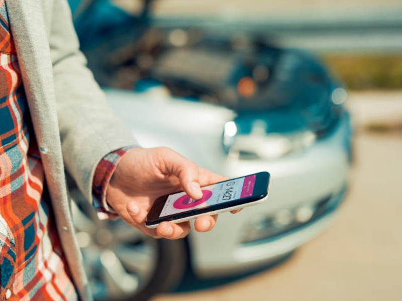 YouGov-Studie mit 16.500 Autofahrern zur Digitalisierung des Parkens in Europa
