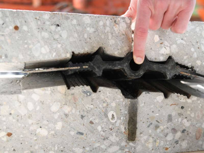 Operation am Bauwerk