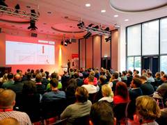 Raab Karcher überzeugte mit seinem Experten-Forum zum Thema „Brandschutz im Trockenbau“ die Branche