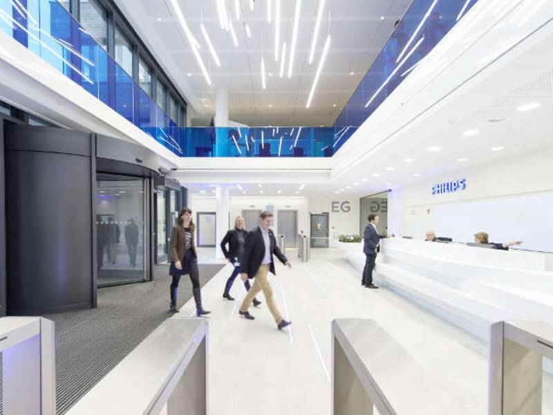 Angenehmes Arbeiten unter LED-Leuchten