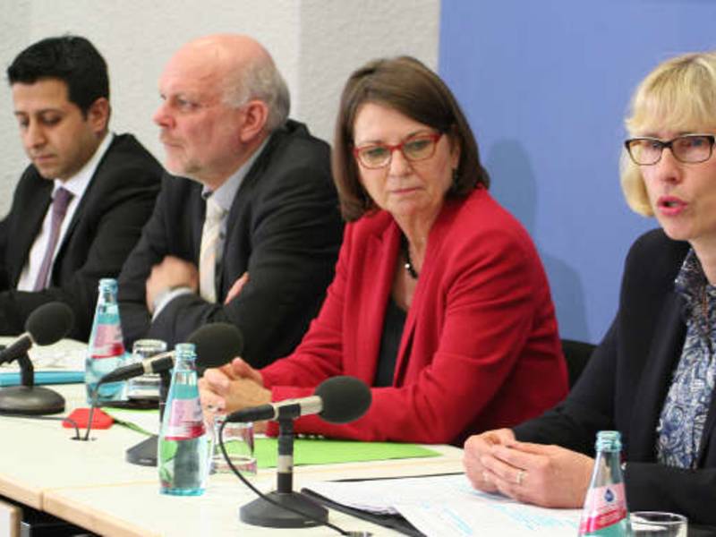 Positive Zwischenbilanz nach einem Jahr Bauland-Offensive Hessen