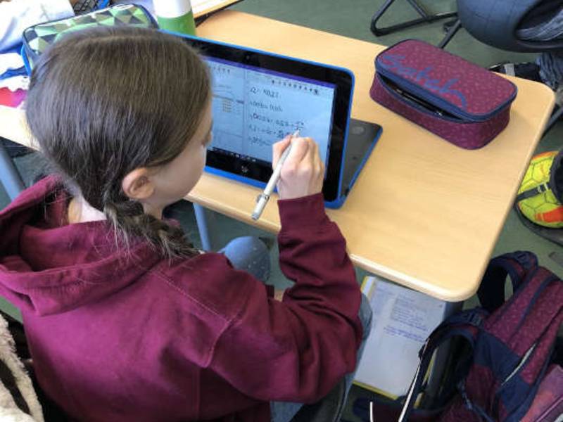 DigitalPakt leicht gemacht: AixConcept hat Digitalpakete für Schulen geschnürt