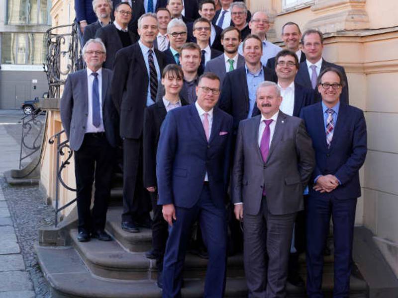 Startschuss für Fraunhofer-Leitprojekt QUILT gefallen