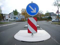 Verkehrsinseln aus dem Baukasten bieten Sicherheit im Handumdrehen
