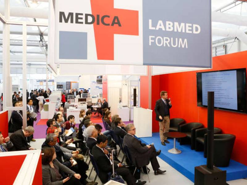 MEDICA 2018 zeigt die Zukunft der Medizin – total digital, aber mit „Human Touch“