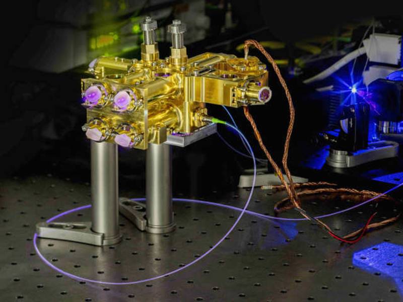 Abhörsicher kommunizieren mit verschränkten Photonen