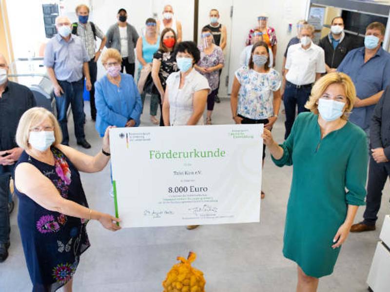 Hilfe für Helfer – Tafel Frankenthal erhält 5000 Euro
