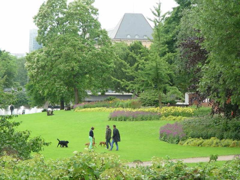 Politik und Stadtentwicklung: Von der Leipzig Charta zum Weißbuch Stadtgrün