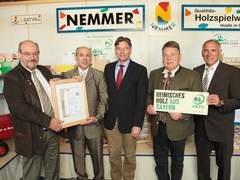 Präsentation der deutschlandweit ersten PEFC-Produkte mit dem Regionallabel