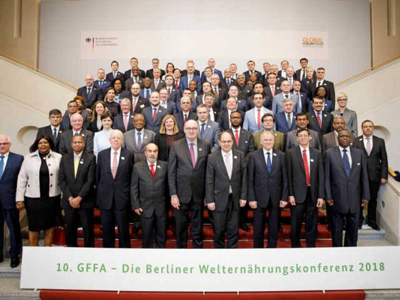 Bundesminister Schmidt überreicht Abschlusskommuniqué des GFFA–Die Berliner Welternährungskonferenz