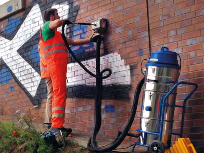 Einfache und effektive Graffitientfernung