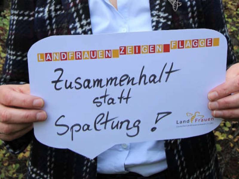 Zusammenhalt statt Spaltung der Gesellschaft: LandFrauen fordern Unterstützung