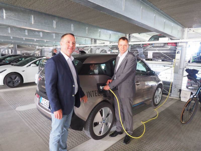 in-tech nimmt innovative Ladesäulen-Infrastruktur am Business Campus München : Garching in Betrieb