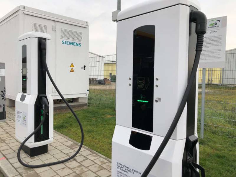 "FastCharge": Ultra-Schnellladetechnologie bereit für die Elektrofahrzeuge der Zukunft