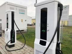 "FastCharge": Ultra-Schnellladetechnologie bereit für die Elektrofahrzeuge der Zukunft