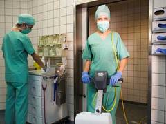 In der Krankenhaushygiene hat die Vermeidung nosokomialer Infektionen höchste Priorität