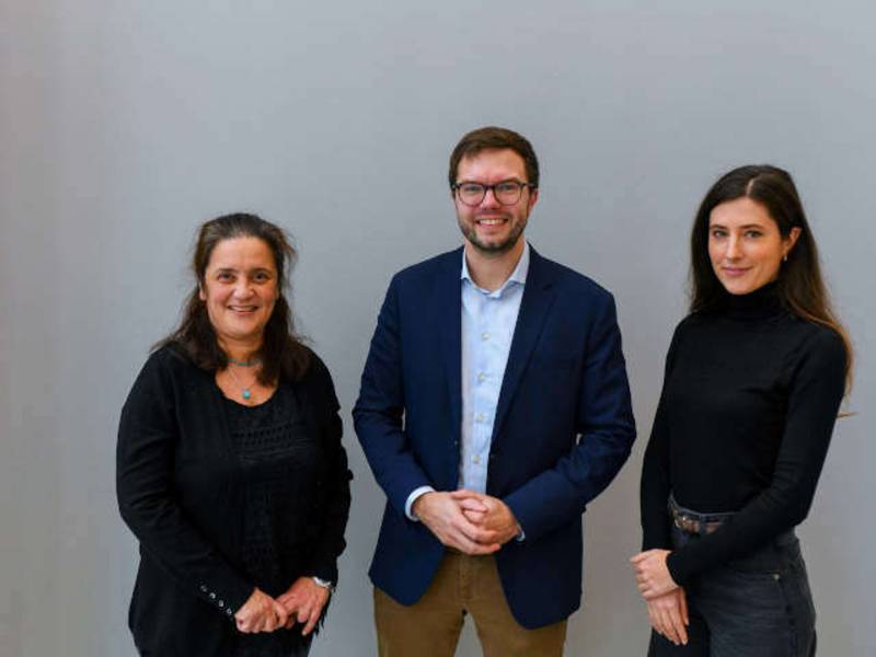Die Brüder Grimm Berufsakademie (BGBA) erhält von Google eine Spende für ein Prototyping-Labor