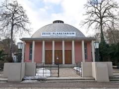 Fußbodenheizung ersetzt Luftheizung im Zeiss-Planetarium Jena