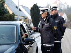 Land Baden-Württemberg rüstet Polizei mit OEKO-TEX® zertifizierten Uniformen aus
