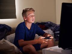 DAK-Hotline zur Gaming-Sucht bei Kindern