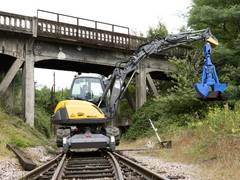 Mecalac zeigte auf der InnoTrans-Messe in Berlin Maschinen für den Gleisbau