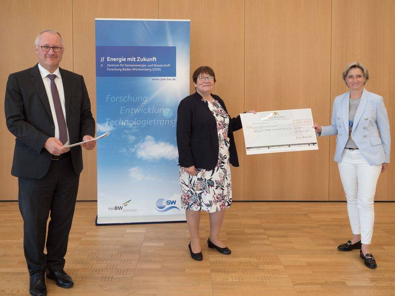 ZSW untersucht Wiederaufbereitung von Kobalt, Lithium und Naturgrafit für neue Zellen