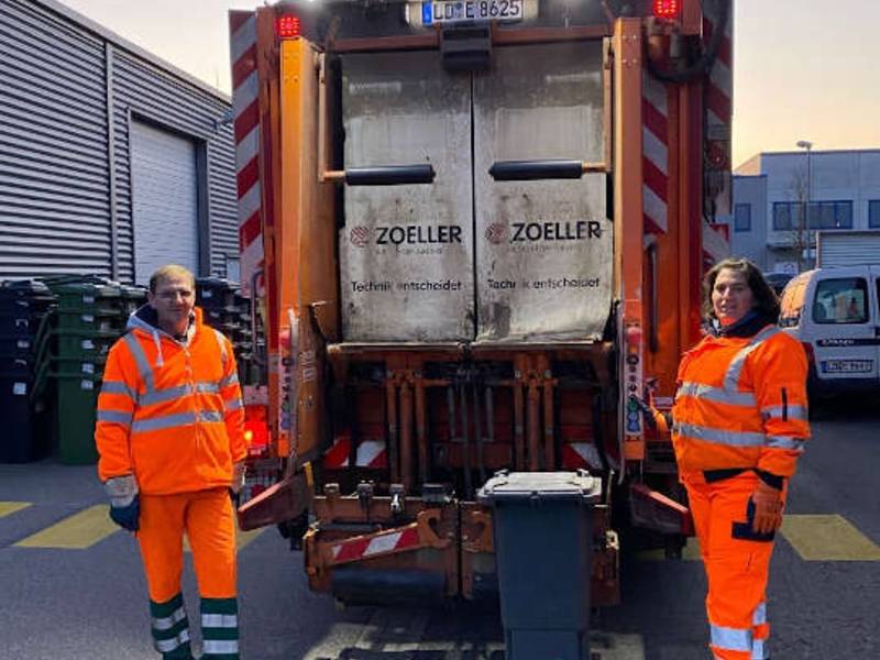Abfallsammlung mit Frauenpower: Das Team beim EWL handelt vorbildlich