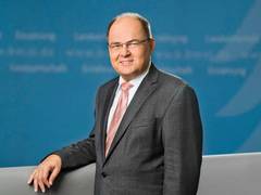 Kritiker und Landwirte im Dialog im BMEL