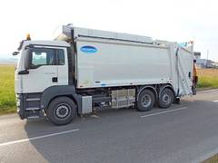 HS Olympus Hecklader mit Waschanlage auf Deutschland-Tournee