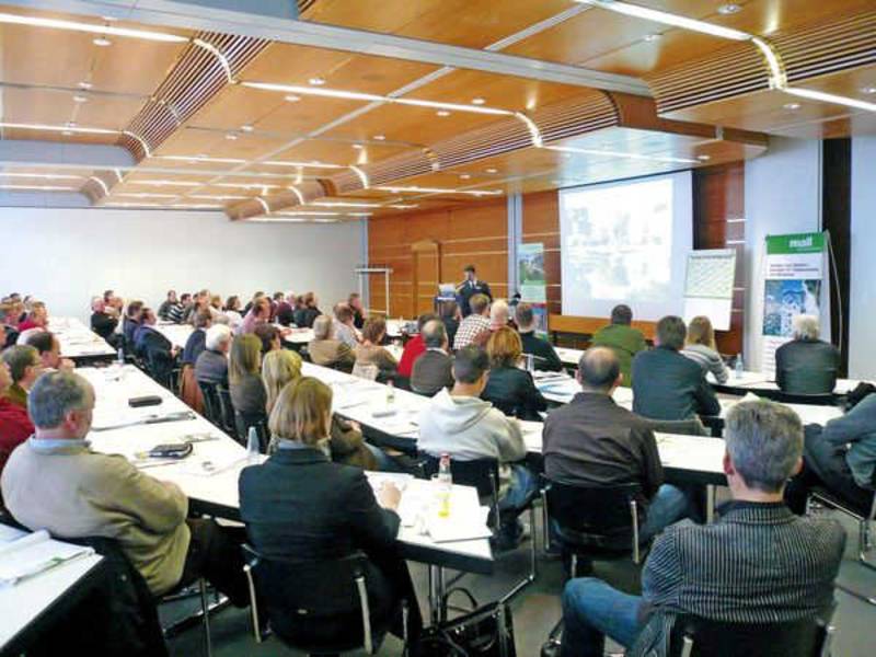 Neue Fachtagungsreihe „Umgang mit Regenwasser aus Misch- und Trennkanalisationen“
